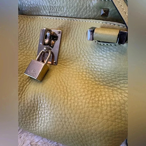 Valentino Garavani Leather Satchel Crossbody - Rare, Chartreuse Green, NWOT - Picture 4 of 15
